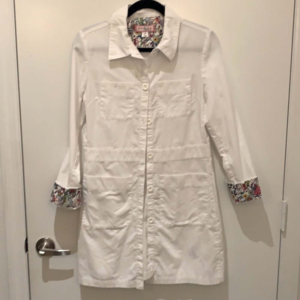 Koi by Kathy Peterson White Lab Coat Size S